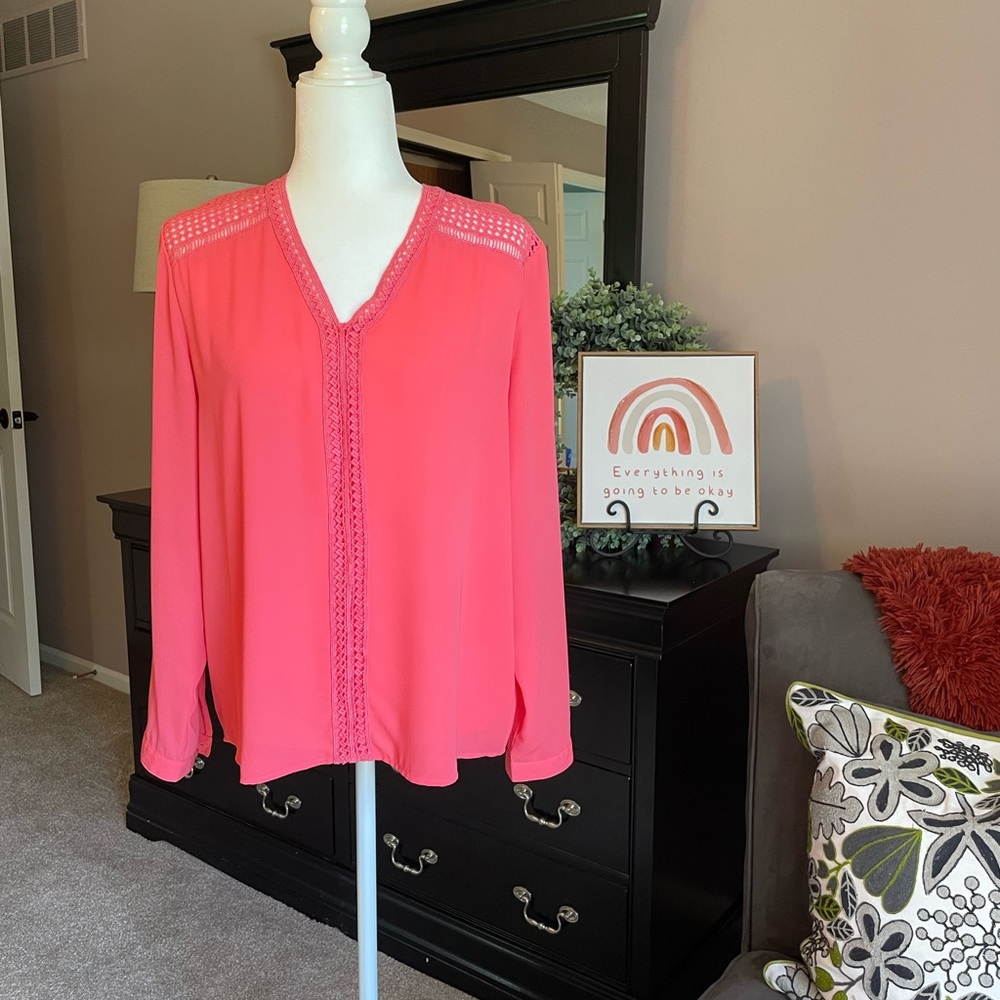 Ann Taylor Medium long sleeve blouse